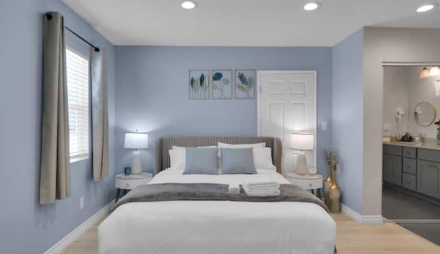 The Blue Gem - BRAND NEW !
