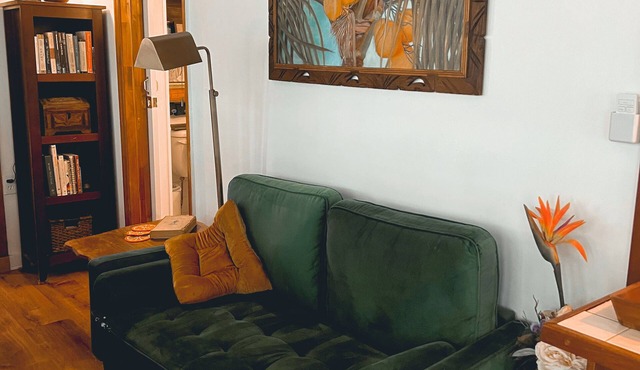 The Blue Heron Hideaway- 2-bedroom cottage in lovely Cross Creek, FL,