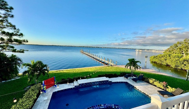 The Blue Heron Riverfront Retreat