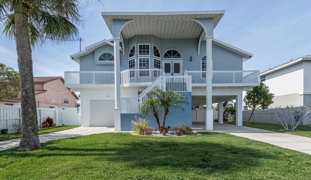 The Blue Heron- Waterfront-Gulf Access-Dock-Pool-Kayaks