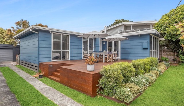 The Blue House - Central Location & Free WIFI