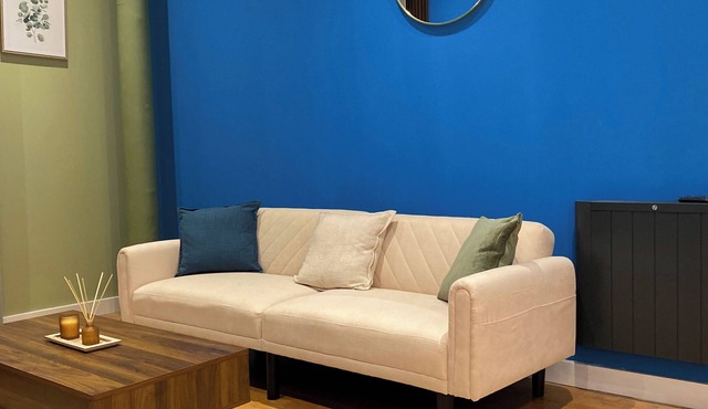 The Blue Loft - Modern City Apartment