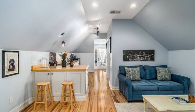 The Blue Loft (Upper Level)