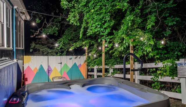 The Bluebird Cottage: A Charming Style Cabin with Hot Tub & Now Dog-Friendly!