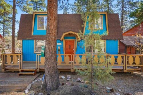 The BlueBird Retreat, Jacuzzi, BBQ