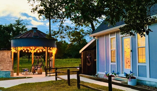 The Bluebonnet at Grape Creek Country Cottages