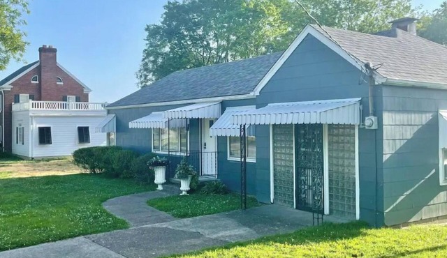 The Bluegrass Cottage, Downtown Beaver Dam, KY