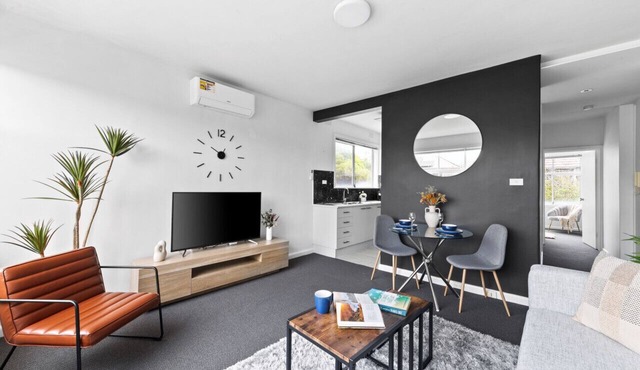 The Bluewater Nest Elwood