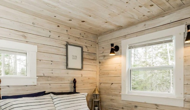 The Bluewood Escape Cottage Retreat - No Extra Cleaning Fee & Pet Friendly