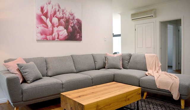 The Blush 3 - Style in the vines