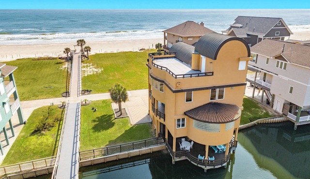 The Boardwalk - Oceanfront, Elevator, BIG Beach Views!