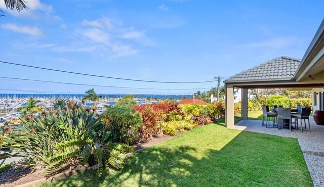 The Boat House - Luxury & Panoramic Harbour Views