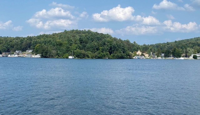 The Boathouse at Harveys Lake