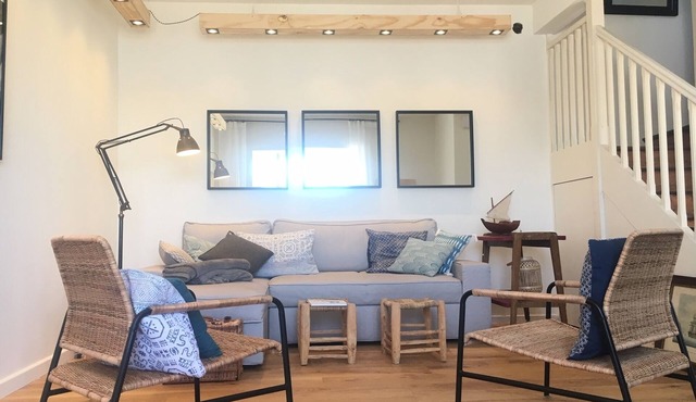 The Boathouse Bretagne, design style, "feet in the water", 3 h from ParisTGV