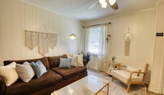 The Bohemian 1/2 Mi from Covington Square