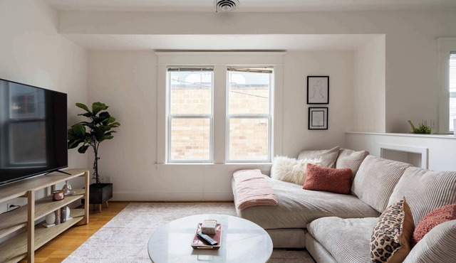 The Bohemian | Eclectic & Bright | Mississippi Ave