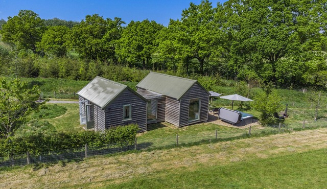 The Bolthole - One Bedroom House, Sleeps 2