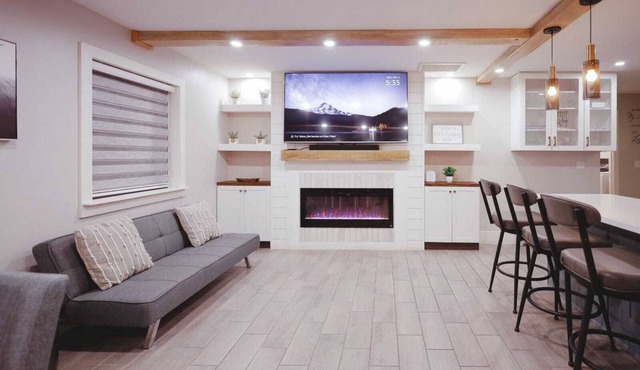 THE BONANZA 🏡♥️ Fully renovated Beautiful house in mesa with a casita Sleeps 10