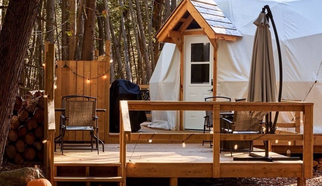 The Bonne Chere Geodesic Dome - Waterfront Glamping in the Ottawa Valley