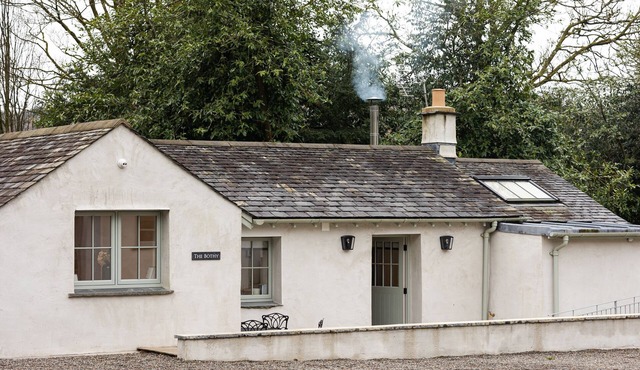 THE BOTHY, pet friendly, country holiday cottage in Newby Bridge