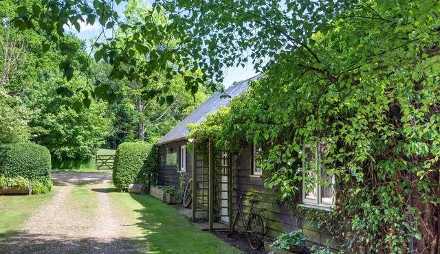 The Bothy - Two Bedroom House, Sleeps 4