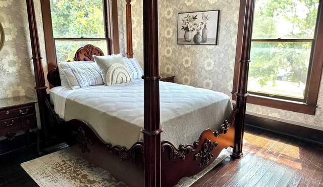 The Bouquet Suite w/Private Full Bath