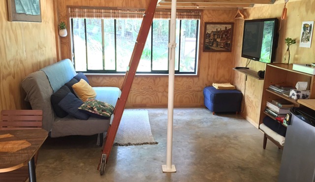 The Bower- Cosy coastal cabin