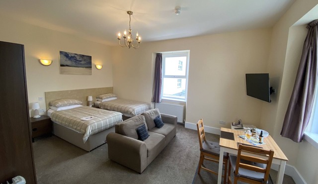 The Bowmore House Bed & Breakfast