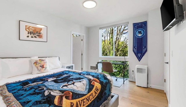 The Boy Who Lived, Harry Potter's Sweet Suite