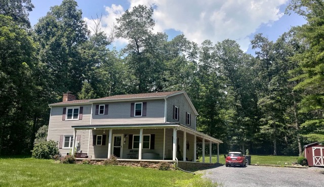 The Branch Bike House - Rad Shenandoah Retreat