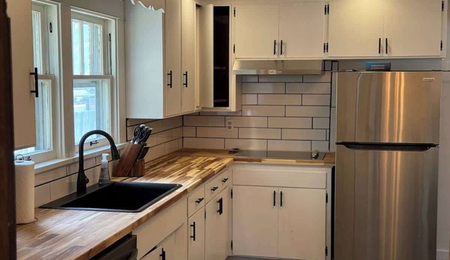 The Brewery House-Best Location!