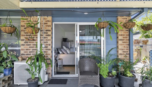 THE BRICK BATCH - Holiday Unit