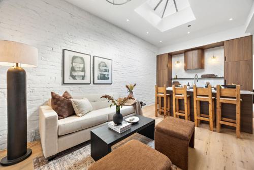 The Brick Hotel - The Loft