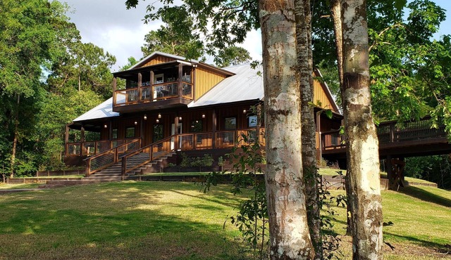 The Bridge House located in an Beautiful RV Resort near Lake Conroe.
