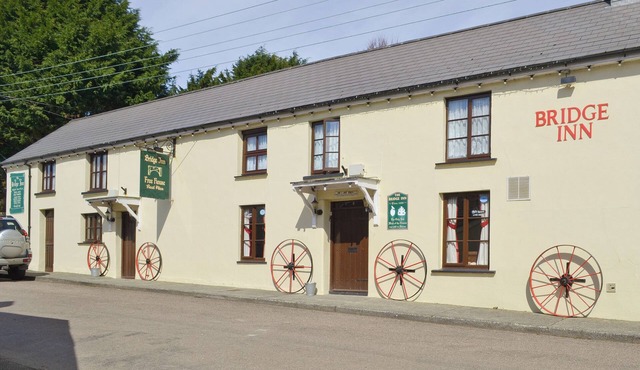 The Bridge Inn Apartment