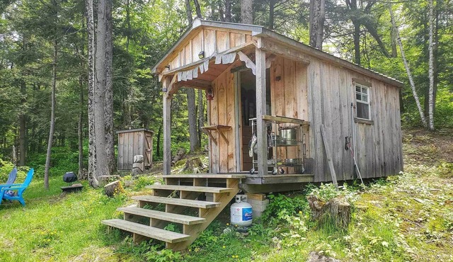 The Brookside Lodge & Cottage