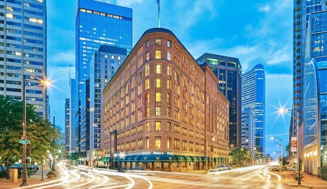 The Brown Palace | Signature King | Luxury Service, Spa & Salon