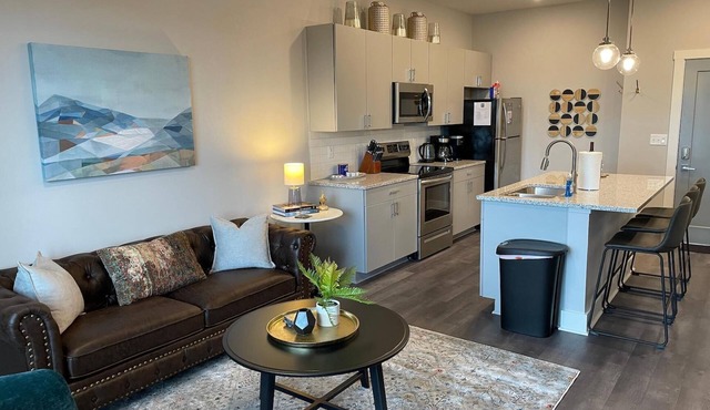 The Buckeye Bungalow | Garage | Walk-In Shower!