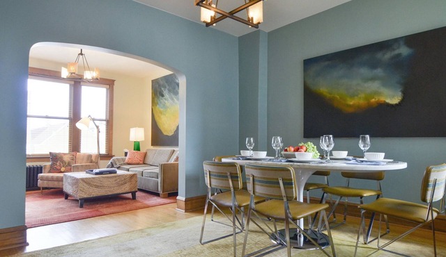 The Bucktown House - Suite #4 - Heart of Wicker/Bucktown, 10 minutes to downtown