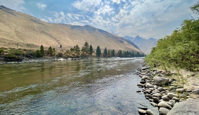 The Building on The River R&R