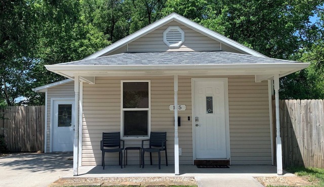 The Bungalow at WAFB/Knob Noster pet friendly