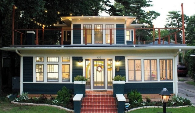 The Bungalow Historic Modern 4/2 in Highland