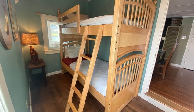 The Bunk Room @ The Compound ~Fish-Hunt-Breakfast