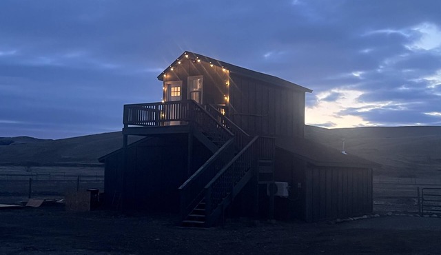 The Bunkhouse Farm Stay near Madison River!