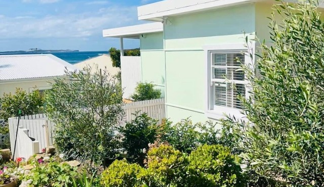 The Bunkie @ Ethel & Ode's