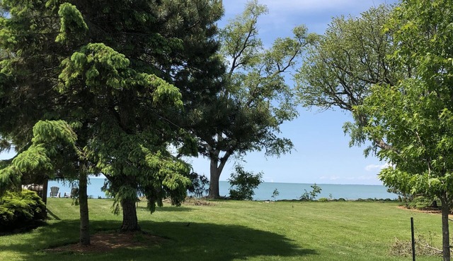 The Bunkie on Lake Erie