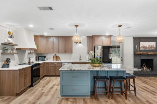 The Burkhalter House -perfect family stay near GSU