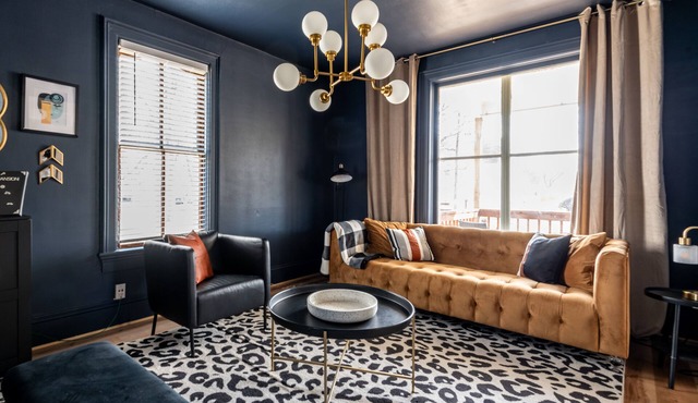 The Burlington Getaway, close to Lakes, Skiing, and wedding venues