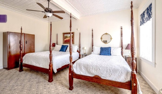 The Burnet Room at The Eastland Historic Hotel