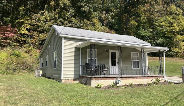 The Burr Oak Home in Hocking Hills